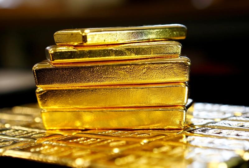 【中阳国际期货】疯狂的黄金！价格逼近历史新高 分析师：这一贵金属更具投资价值
